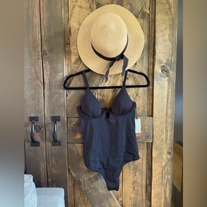 NWT Shade &Shore Black One Piece Bathing Suit 🩱